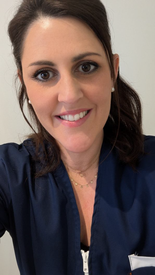 Portrait de Jess, fondatrice de Com'Expert Smile AGENCY